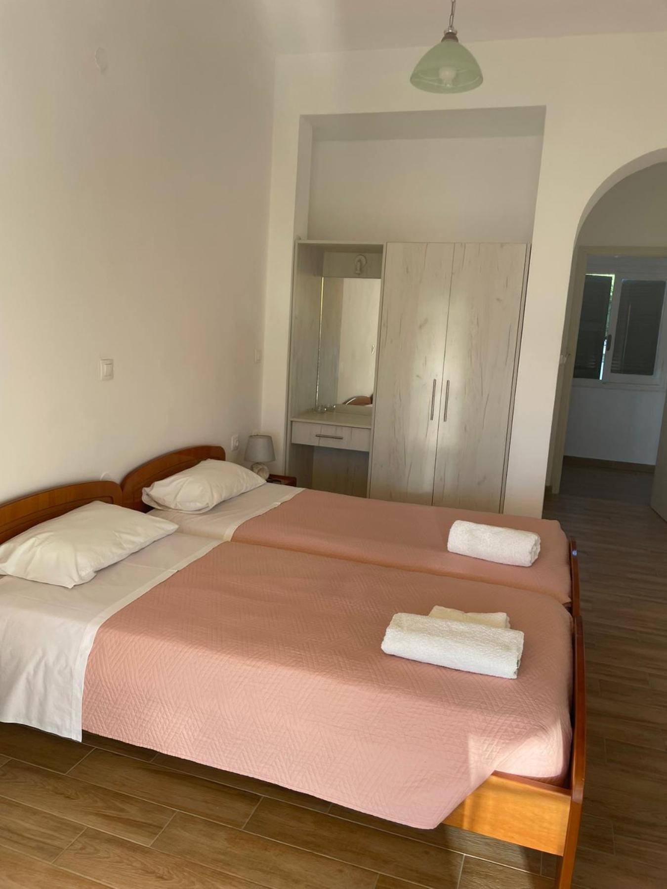 Nafsika Apartments Agios Georgios Pagon Eksteriør bilde